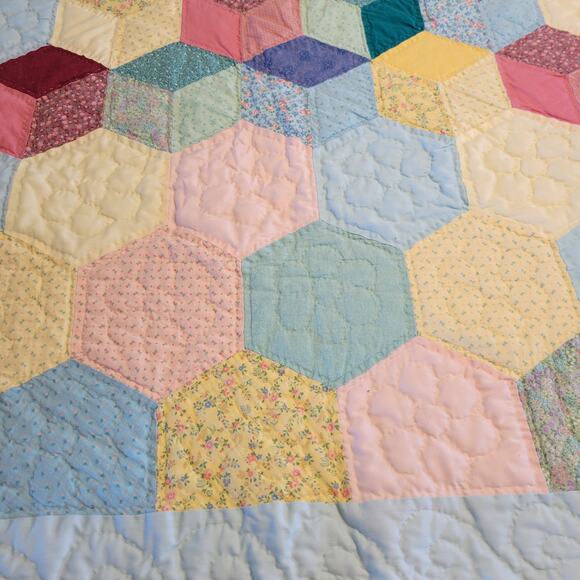 Handmade Hexagon Patchwork Quilt 51x39 Vintage Pastel 1990 Baby Lap Throw - Picture 9 of 16
